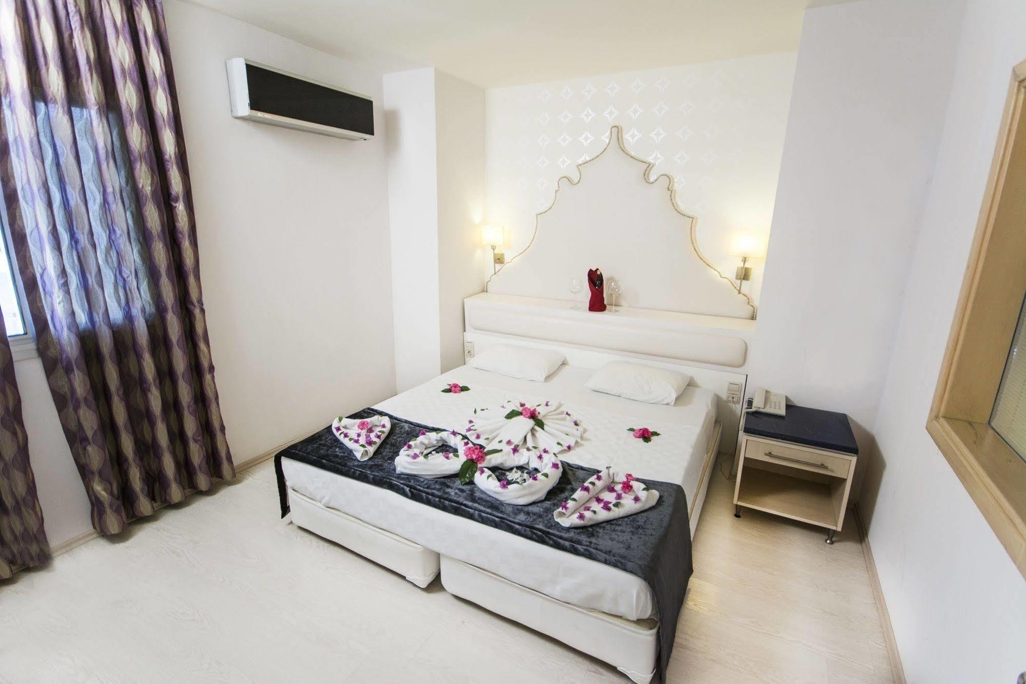 Mersoy Bellavista Suites (Adults Only) İçmeler Exterior photo